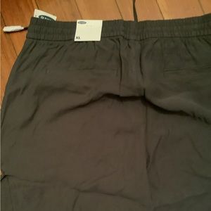 Woman’s old navy joggers